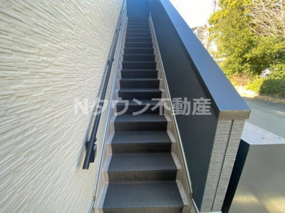 【ロビー】 | partenza 志賀本通 | 清潔なロビーです