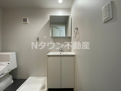 【独立洗面台】 | partenza 志賀本通 | 独立洗面台で身支度をすべて済ませてしまいましょう