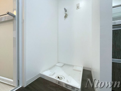 【設備】 | さくらHills NISHIKI Platinum Residence | 洗濯機置き場です。