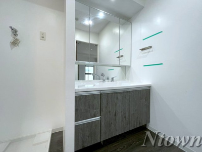 【独立洗面台】 | さくらHills NISHIKI Platinum Residence | 独立洗面化粧台付き