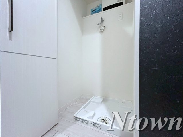 【設備】 | さくらHills NISHIKI Platinum Residence | 洗濯機置き場です。