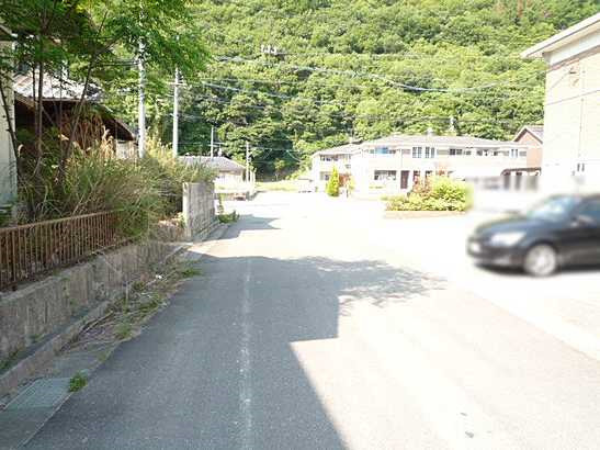 【前面道路含む現地写真】