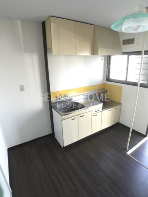 【居間・リビング】 | 駒之舞アパート | おしゃれな居間です