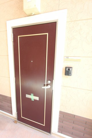 ユナイトステージ汐入弐番館の玄関|同アパートの参考写真です。