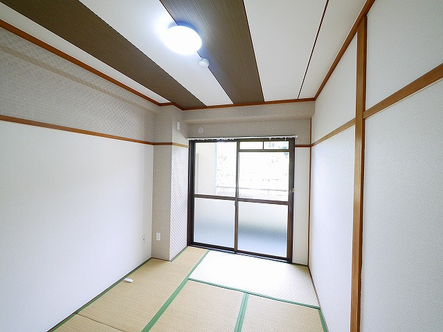 生駒レックスマンションの和室|きれいな和室です