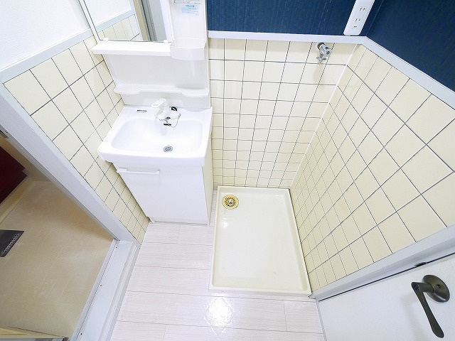 生駒レックスマンションの独立洗面台|独立洗面台あり、毎朝おしゃれに忙しい女性の方におすすめです