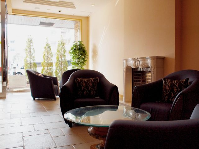 グランシス難波西のロビー