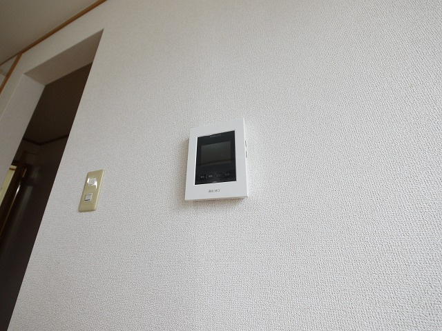 メゾンブローテのエントランス|落ち着いたエントランスです