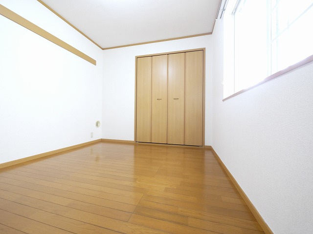 メゾンブローテの駐車場|駐車場に車を止められます