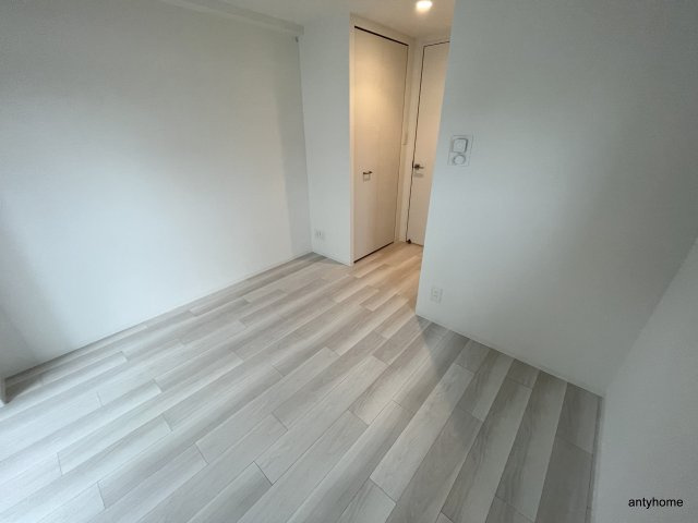 エスリードレジデンス大阪ウエストコート　仲介手数料無料の居間・リビング