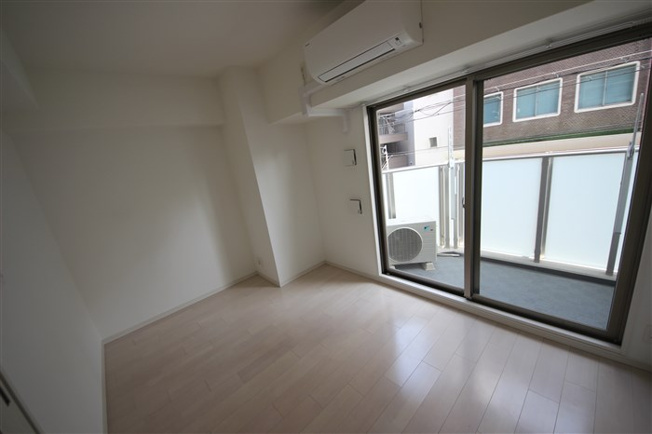 【洋室】 | クレビオス難波EAST