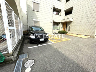 【駐車場】