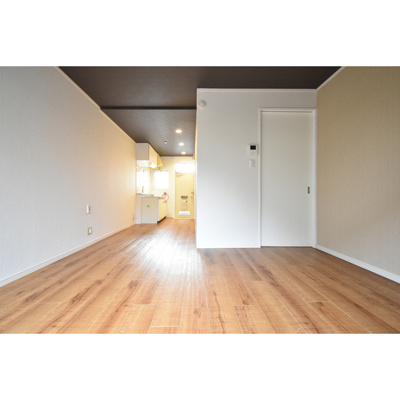 【内装】 | トラッドグリーン