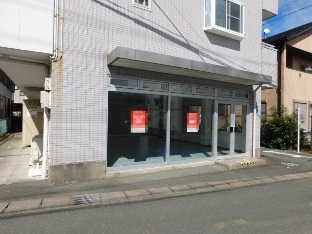 セブンヒルズのエントランス