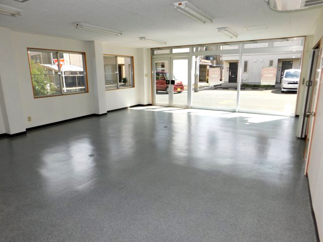 セブンヒルズの内装