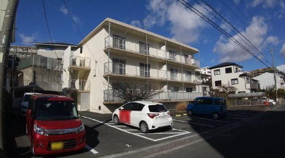 平和ハイツEの外観