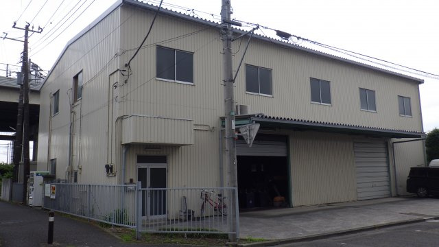 美女木６丁目倉庫の外観