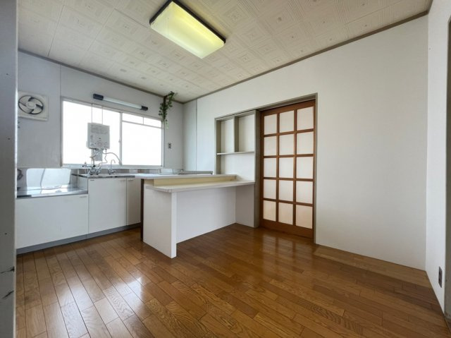 東垂水住宅7号棟の居間・リビング