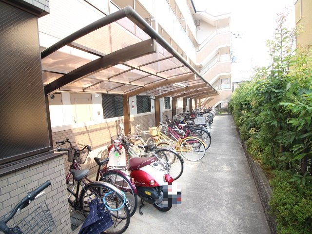 アドミラブール長岡京のその他共用部分|駐輪場