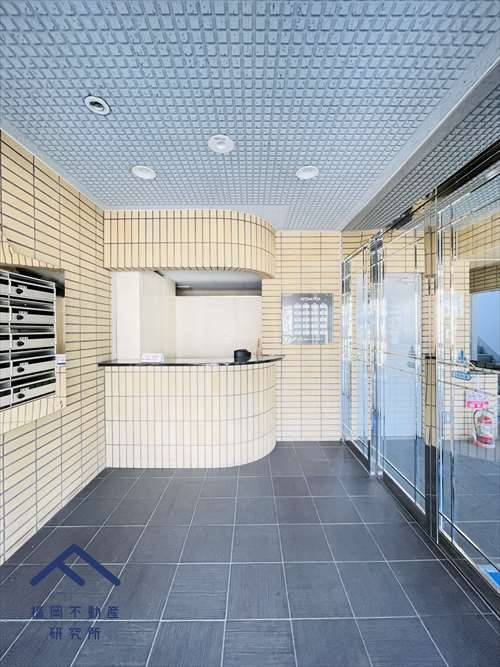 ホーユウパレス朝倉街道のエントランス