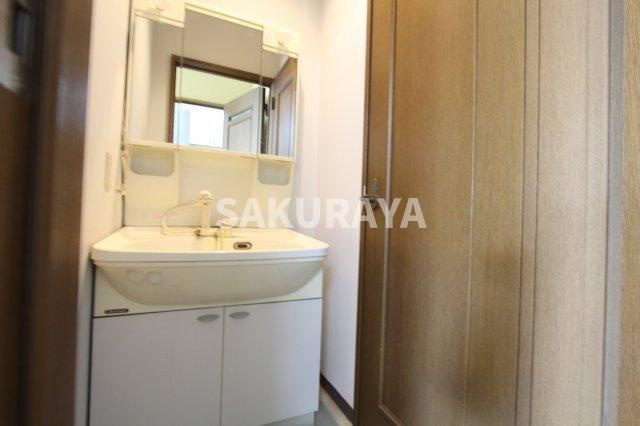 タウンコーポ商事テナントの洗面所