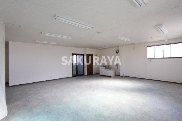 タウンコーポ商事テナントの内装