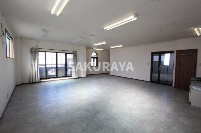 タウンコーポ商事テナントの内装