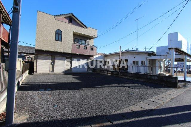 タウンコーポ商事テナントの駐車場