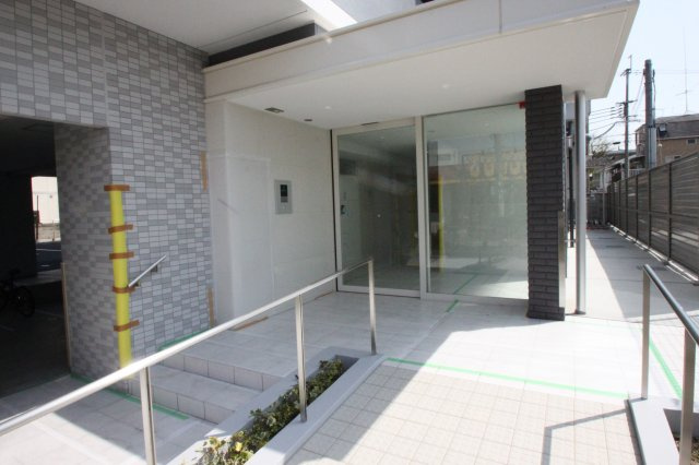 フェリシア宮町のエントランス