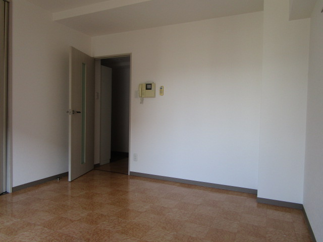 大阪市淀川区十三東１丁目の賃貸マンションの洋室