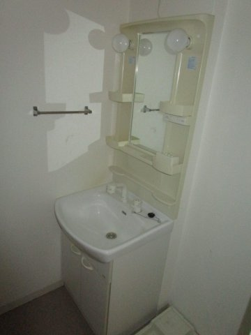 大阪市淀川区十三東１丁目の賃貸マンションの独立洗面台