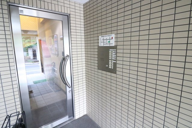 【エントランス】