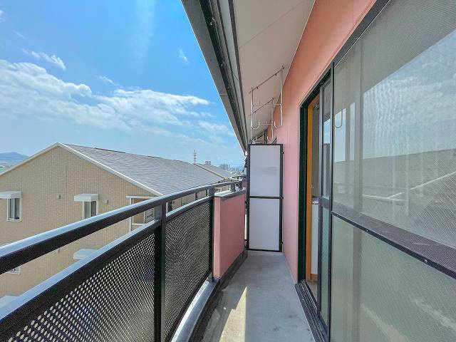 アーバン・ドウェルYSのバルコニー|広々としたバルコニーです