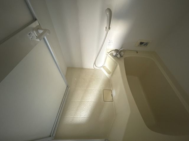 アーバン・ドウェルYSの浴室|きれいなお風呂です