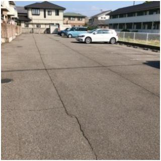 レジデンス城東の駐車場|駐車場があります