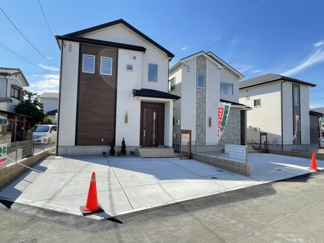 藤岡市上戸塚（全3棟）1号棟の前面道路含む現地写真|前面道路含む現地写真です