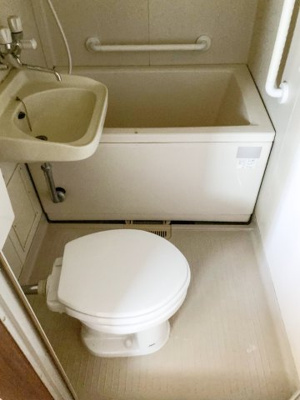 【浴室】 | フラットクリーデンス | 3点ユニットバス