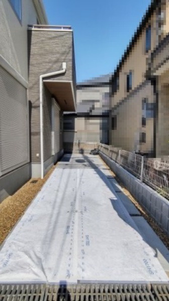 リーブルガーデン箕面市瀬川1丁目7期　全2棟　新築戸建ての駐車場