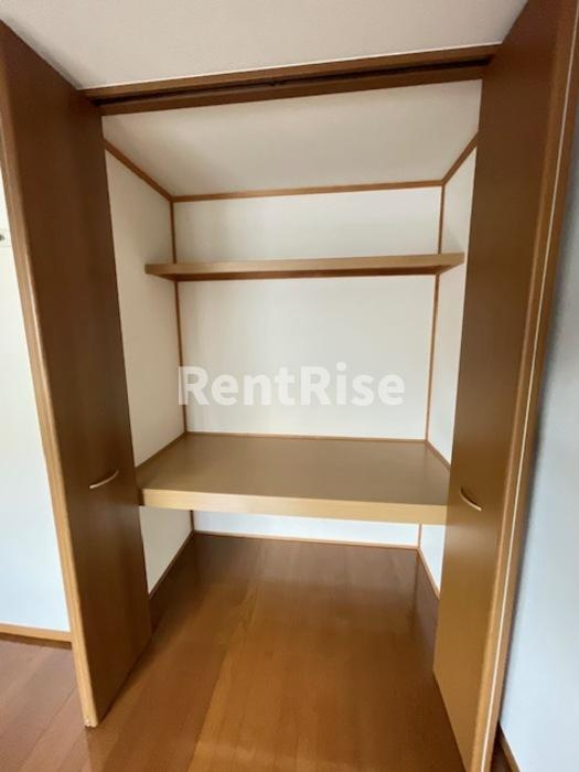 エレガンス シンワ Ａの内装