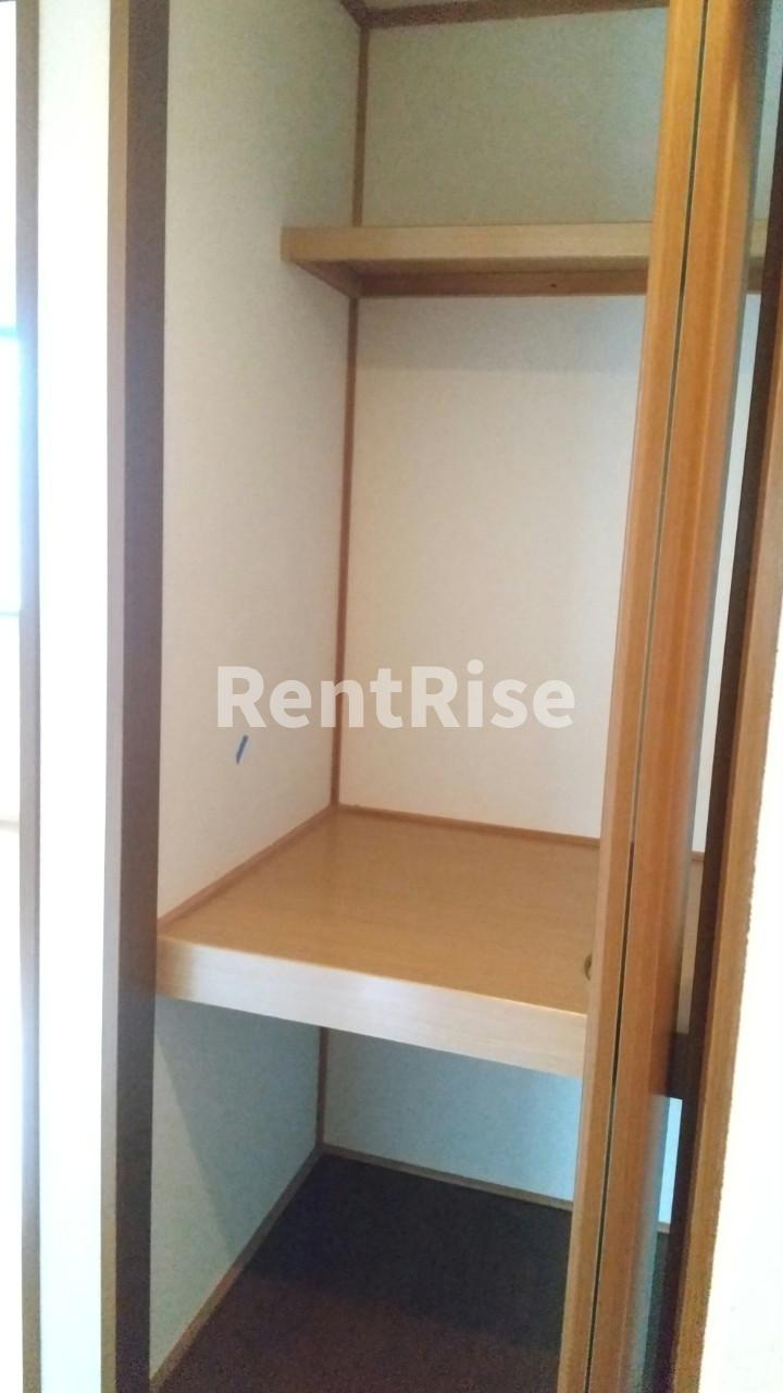 エレガンス シンワ Ａの収納