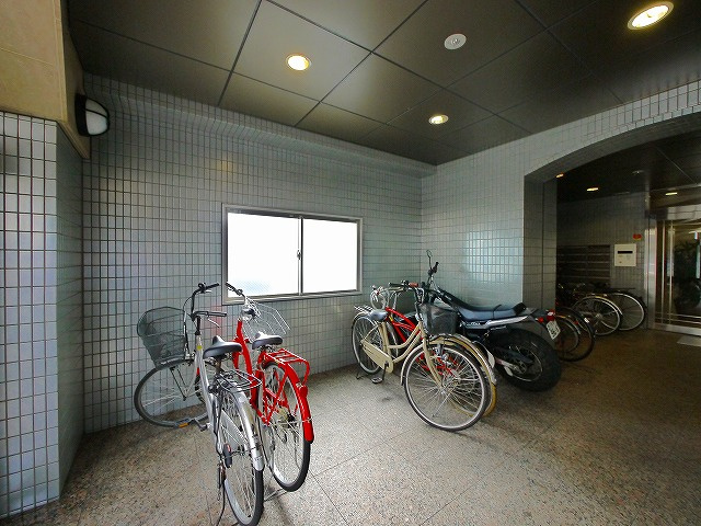 RIVER　SIDE川端のエントランス|ゆとりのあるエントランスです