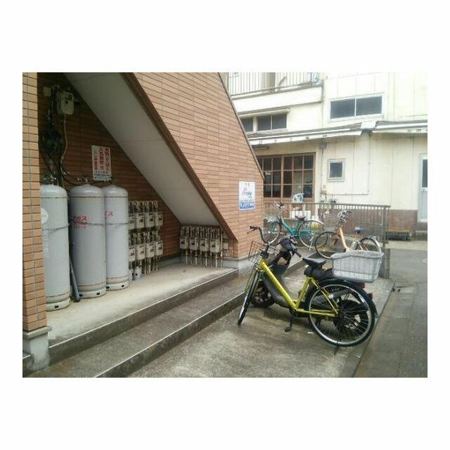 ｓｔａｇｅ　東立石の駐車場