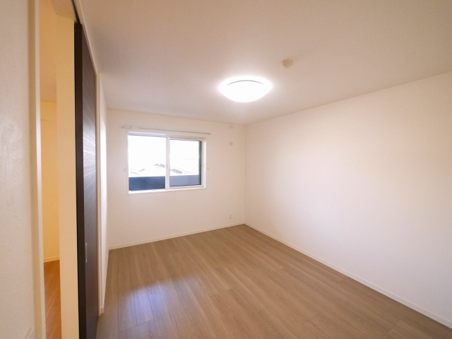 ＳｈａＭａｉｓｏｎ　Ｐｒｅｍｉｅｒ　ＣＹＰＲＥＳＳの洋室|きれいな洋室です