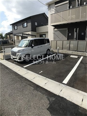 【駐車場】 | アムール・パセオ | 駐車場に車を止められます