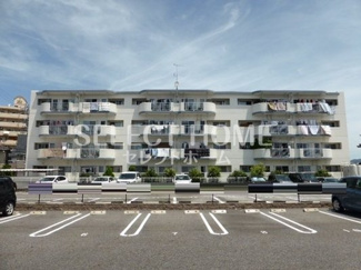 【駐車場】 | 駐車場に車を止められます