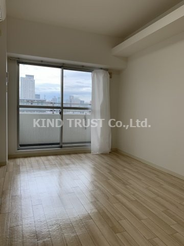 ベルフェリーク天満橋の居間・リビング|居間です