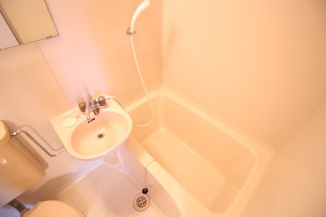 リッツハイツ星陵台の浴室