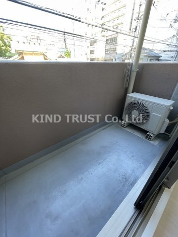 LOWLANDS西天満のバルコニー|開放的で明るい空間を演出してくれるバルコニーです