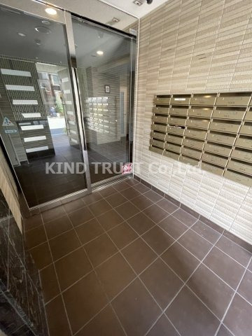 LOWLANDS西天満のエントランス|落ち着いたエントランスです