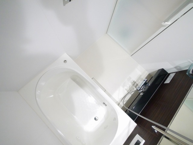 ＳｈａＭａｉｓｏｎ　Ｐｒｅｍｉｅｒ　ＣＹＰＲＥＳＳの浴室|落ち着いた空間のお風呂です